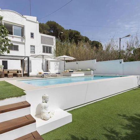 Casa Canyet Con Piscina A Un Paso De Barcelona Y La Playa Badalona Esterno foto